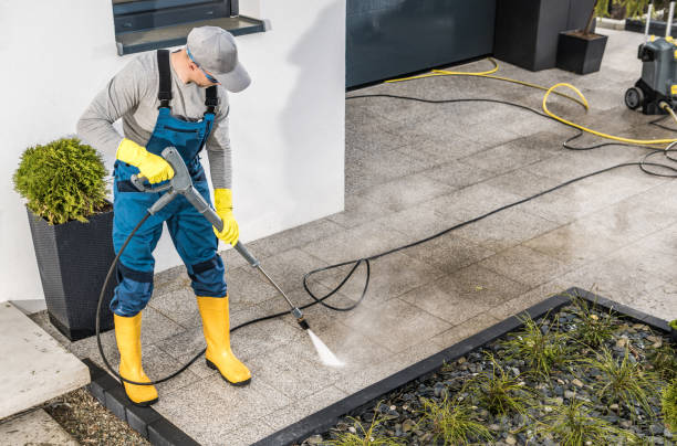 Pressure Washing Contractors in Naples Manor, FL