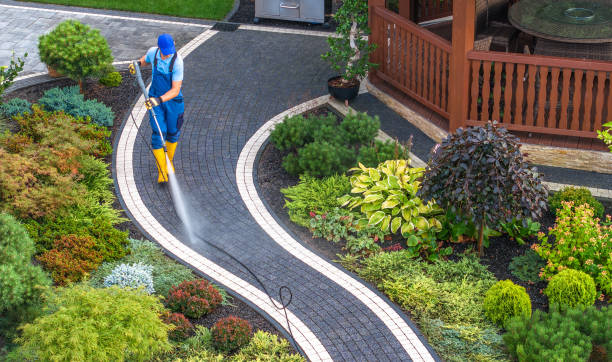 Pressure Washing Estimates in Naples Manor, FL